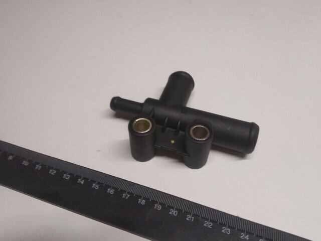 Распределитель охлаждающей жидкости Авео: 【купить 96352644-GM